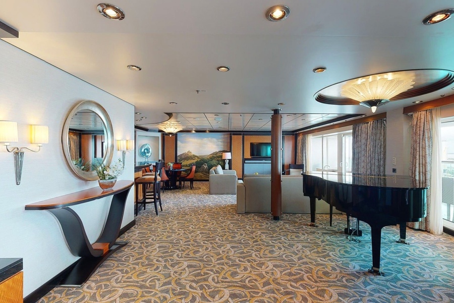 RCI, Independence of the Seas, Royal Suite .jpeg